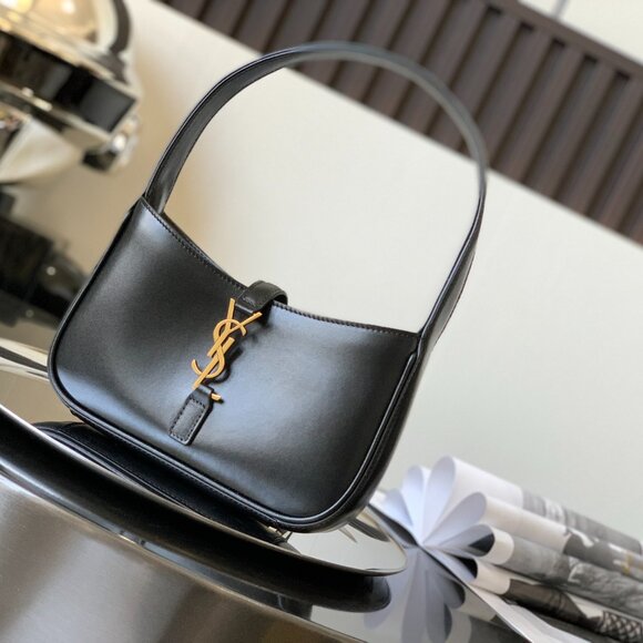 Saint Laurent handbag - Picture 1 of 9